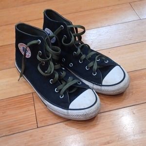Converse dinoverse